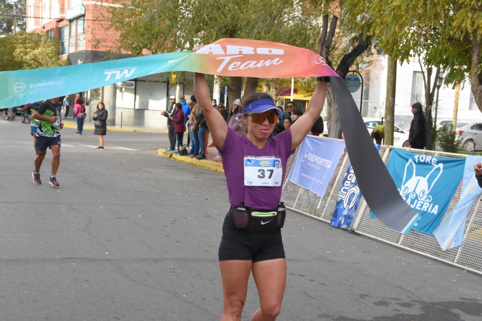 Yanina Solís se consagra por primera vez en los 21K Día de la Patria (Norman Evans/Jornada Medios).