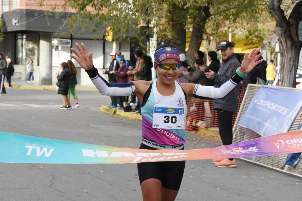 Adriana Millaguala otra vez protagonista con el segundo lugar (Norman Evans/Jornada Medios).