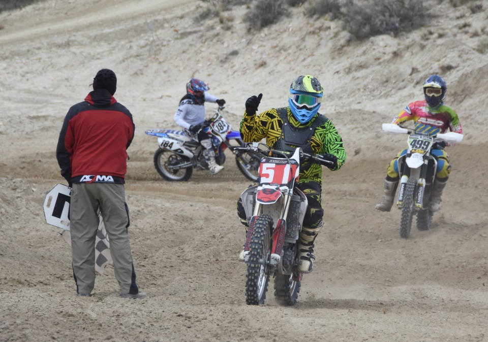 Eduardo Portillo, Pablo Estevez y Guido Torrico en la parte final de carrera (Norman Evans/Jornada Medios).