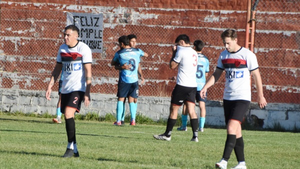 El festejo del gol de Guillermo Brown. Foto: Norman Evans. 