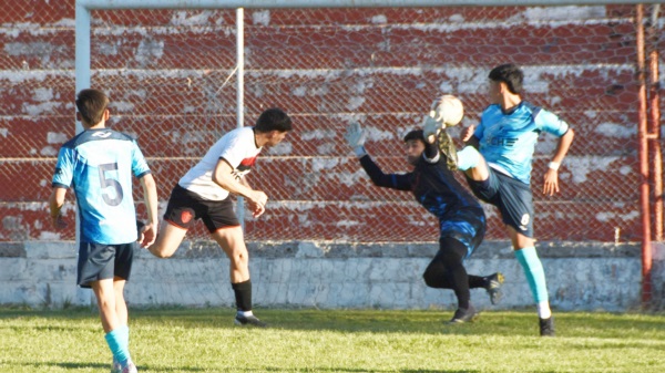 El segundo gol. Foto: Norman Evans. 