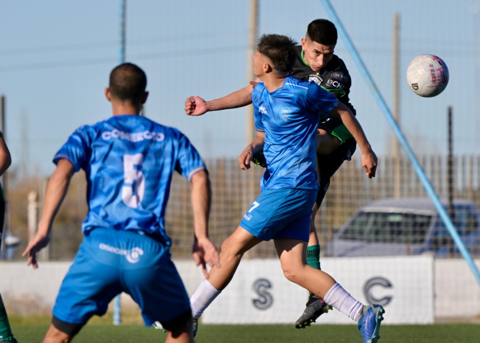 En un partido parejo, el club Mercantil festejó sobre el final.