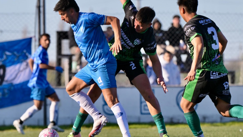 El "Zurdo" Velázquez, titular en el CEC.