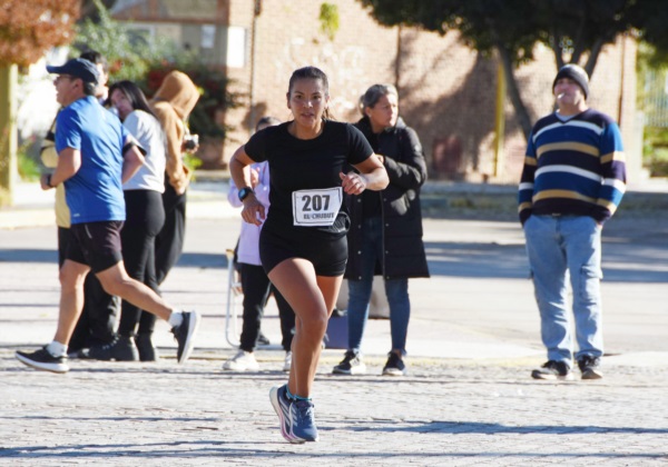 Marina Urtizberea, ganadora en la distancia principal (Norman Evans/Jornada Medios).