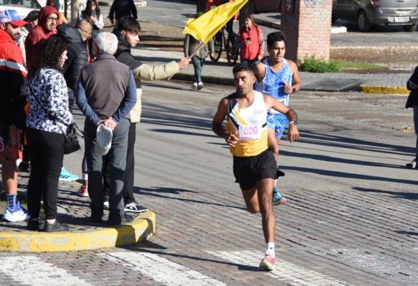 Gabriel "Tito" Peralta, vencedor en 5K (Norman Evans/Jornada Medios).