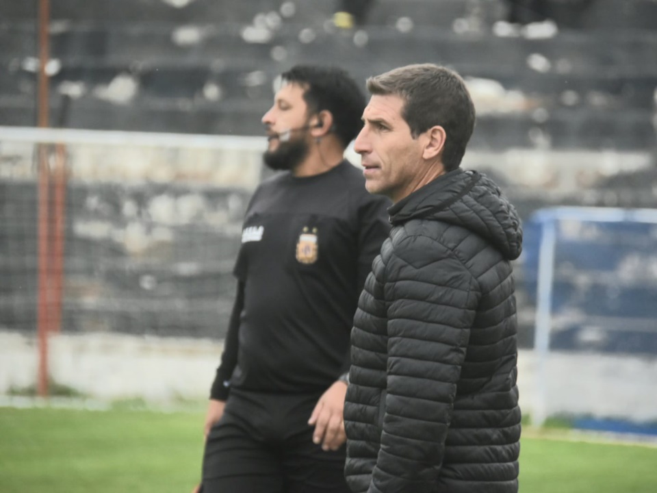 Javier Rodas, director técnico de Gaiman FC. (Foto: Sergio Esparza/Jornada).