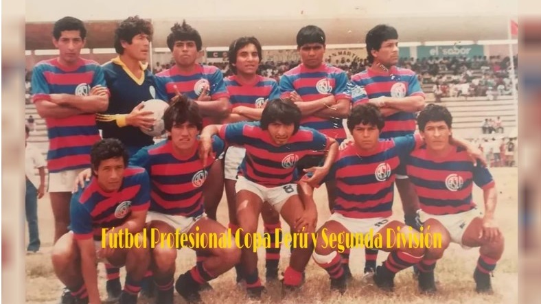 El Club San Lorenzo de Chiclayo comparte colores con el club argentino. 