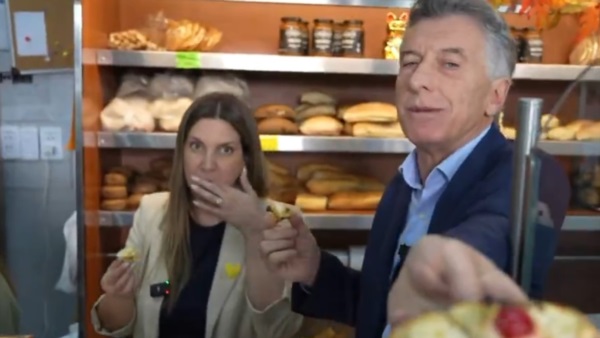 El ex presidente y Lospennato anduvieron haciendo campaña... en una panadería.