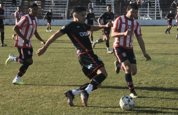 Racing fue muy superior a lo largo de los noventa minutos. (Foto: Sergio Esparza/Jornada).