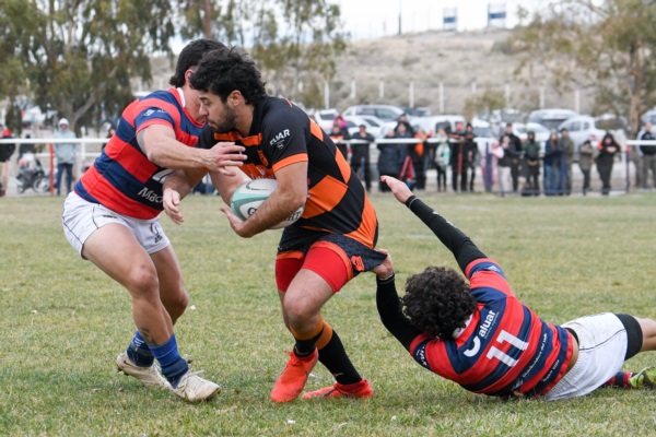 Puerto Madryn derrotó a Bigornia. (Foto: Mariano Di Giusto/Jornada).