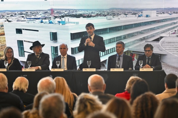 Habla Torres, durante el acto en la Ciudad Judicial. 