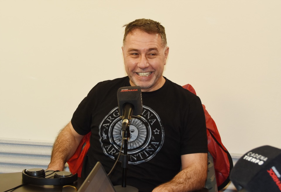 Bustos durante la entrevista en Jornada Radio.