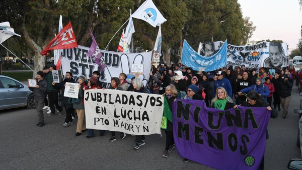 Una multitudinaria movilización se vivió -este miércoles-  en Puerto Madryn.