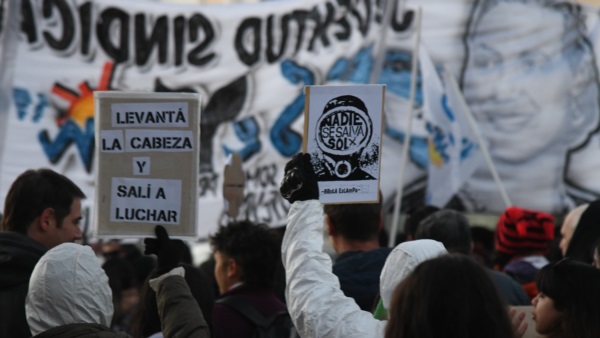 En la marcha hubo pedidos de cambios en la política económica.