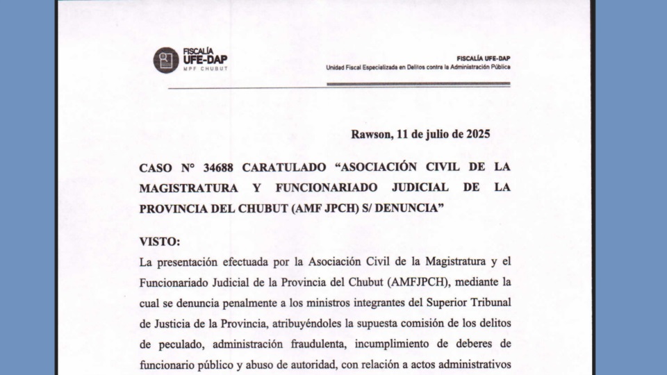 Facsímil de la resolución de los fiscales.