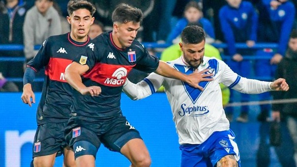 Vélez sigue de racha. Arrancó el torneo ganándole al Matador.