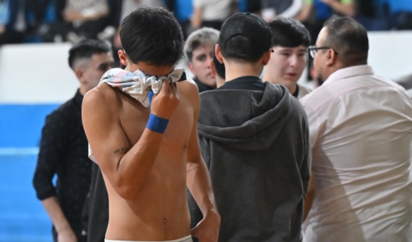 La tristeza de los chicos de Gorta, que estuvieron muy cerca de cuartos de final (Daniel Feldman/Jornada Medios).