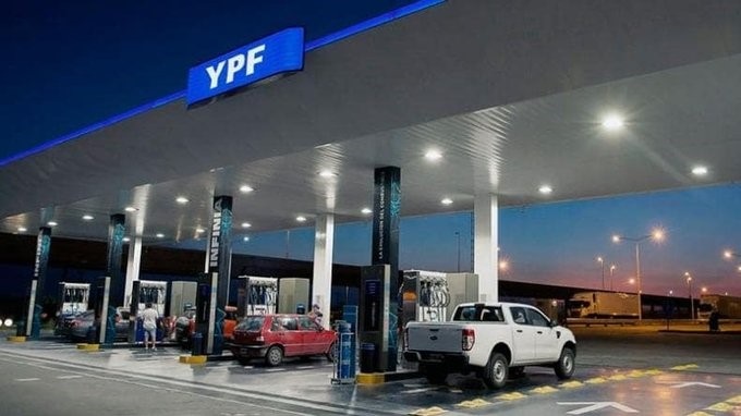 La empresa sube un 2,5% los precios de sus combustibles.