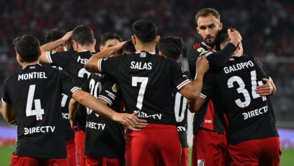 River aplastó a Instituto y se llevó una goleada contundente del Kempes