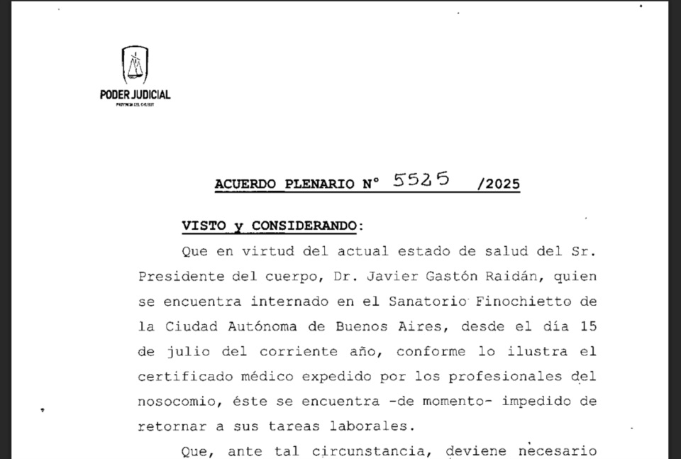 Facsímil de la Acordada del Superior Tribunal.