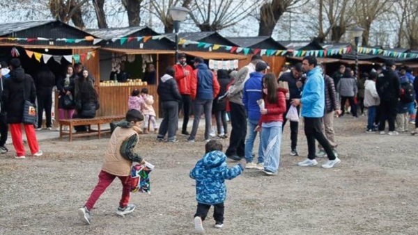 El domingo abrirá la Feria de Productores y Artesanos, a partir de las 11:00 horas.