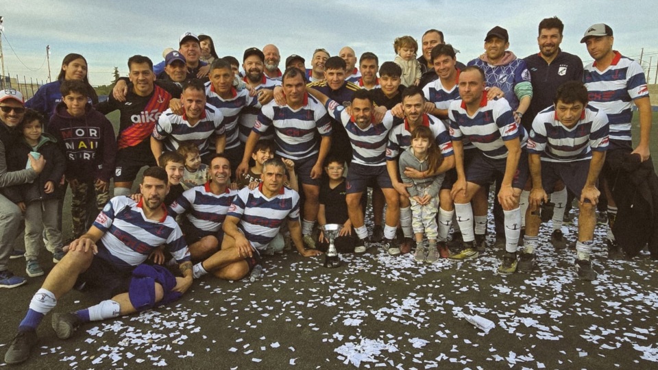 El plantel campeón de Brown 40-49. Foto: Guillermo Brown. 