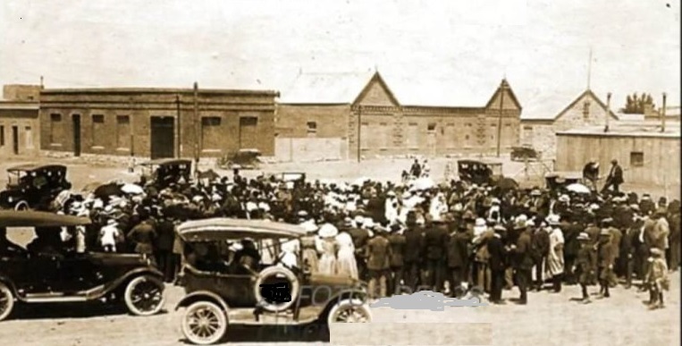 Foto histórica de la comunidad galesa afincada en Rawson