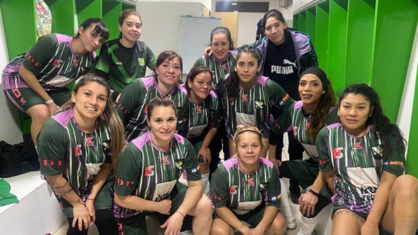 Zaira Núñez debutó ante San Martín en la Liga comodorense.
