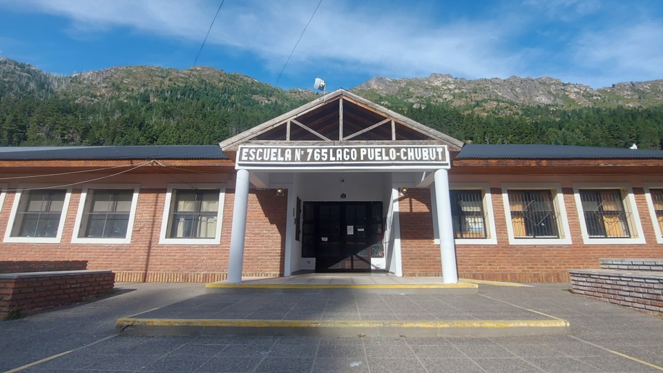 Escuela 765 - Lago Puelo.