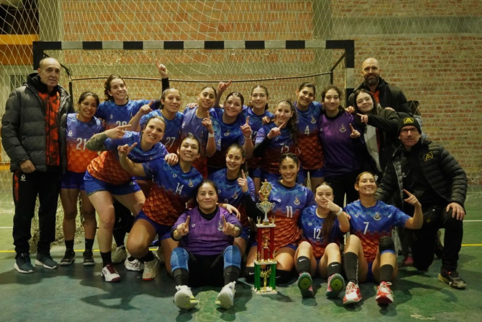 El equipo que dirige Jorge "El Flaco" Molina sigue cosechando títulos.