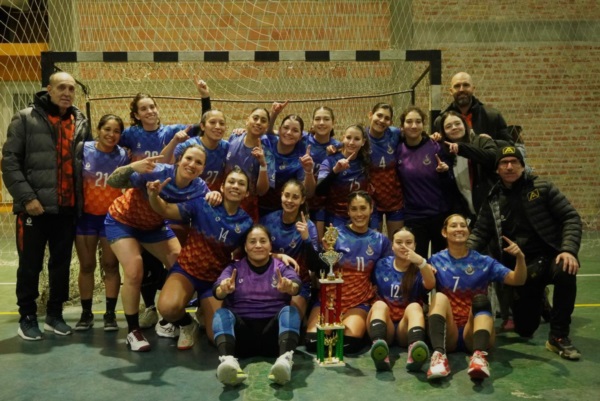 El equipo que dirige Jorge "El Flaco" Molina sigue cosechando títulos.