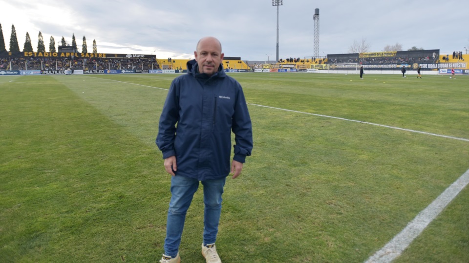 Ricardo Sastre, en la previa al partido ante Quilmes. Foto: Daniel Feldman/Jornada Medios.