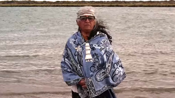 Eva Antieco, voz ancestral mapuche-tehuelche.