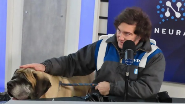 El Presidente en Neura, el steam de Fantino. Presentó a Conan II.