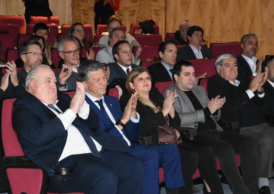 La platea en el acto del Consejo. (Foto: Facebook Gustavo Menna)