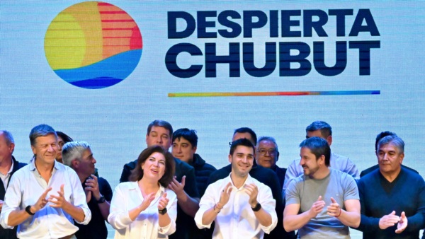 Menna, Romero, Torres e intendentes de la provincia.