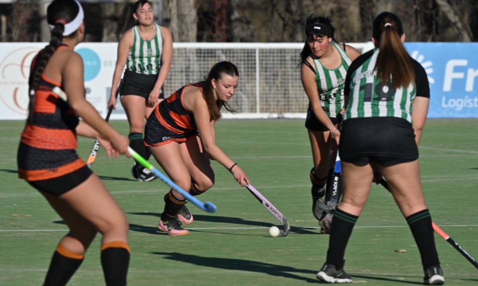 Hubo clásico de Rawson el sábado en Sub 16. (Foto: Daniel Feldman/Jornada Medios).