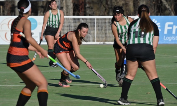Hubo clásico de Rawson el sábado en Sub 16. (Foto: Daniel Feldman/Jornada Medios).