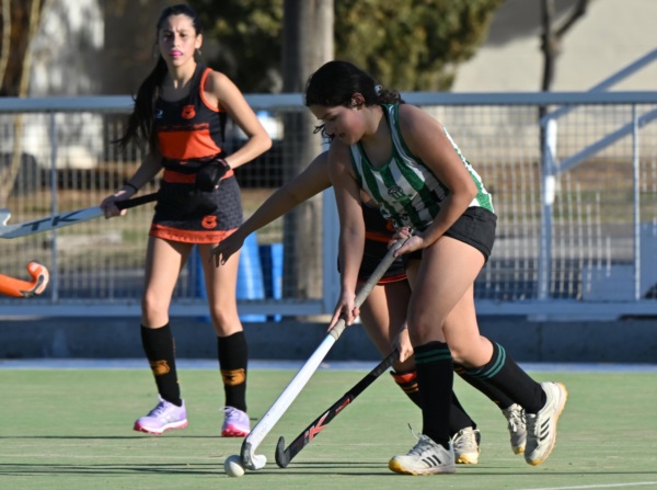 Hubo clásico de Rawson el sábado en Sub 16. (Foto: Daniel Feldman/Jornada Medios).