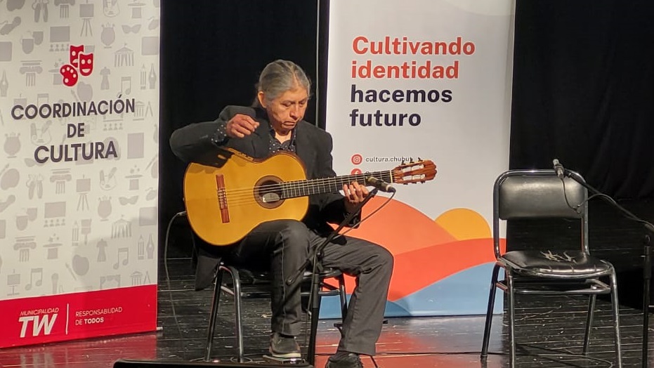 Enrique Payllalef.