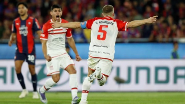 Santiago Ascacibar convirtió de penal a los 50’ del segundo tiempo.