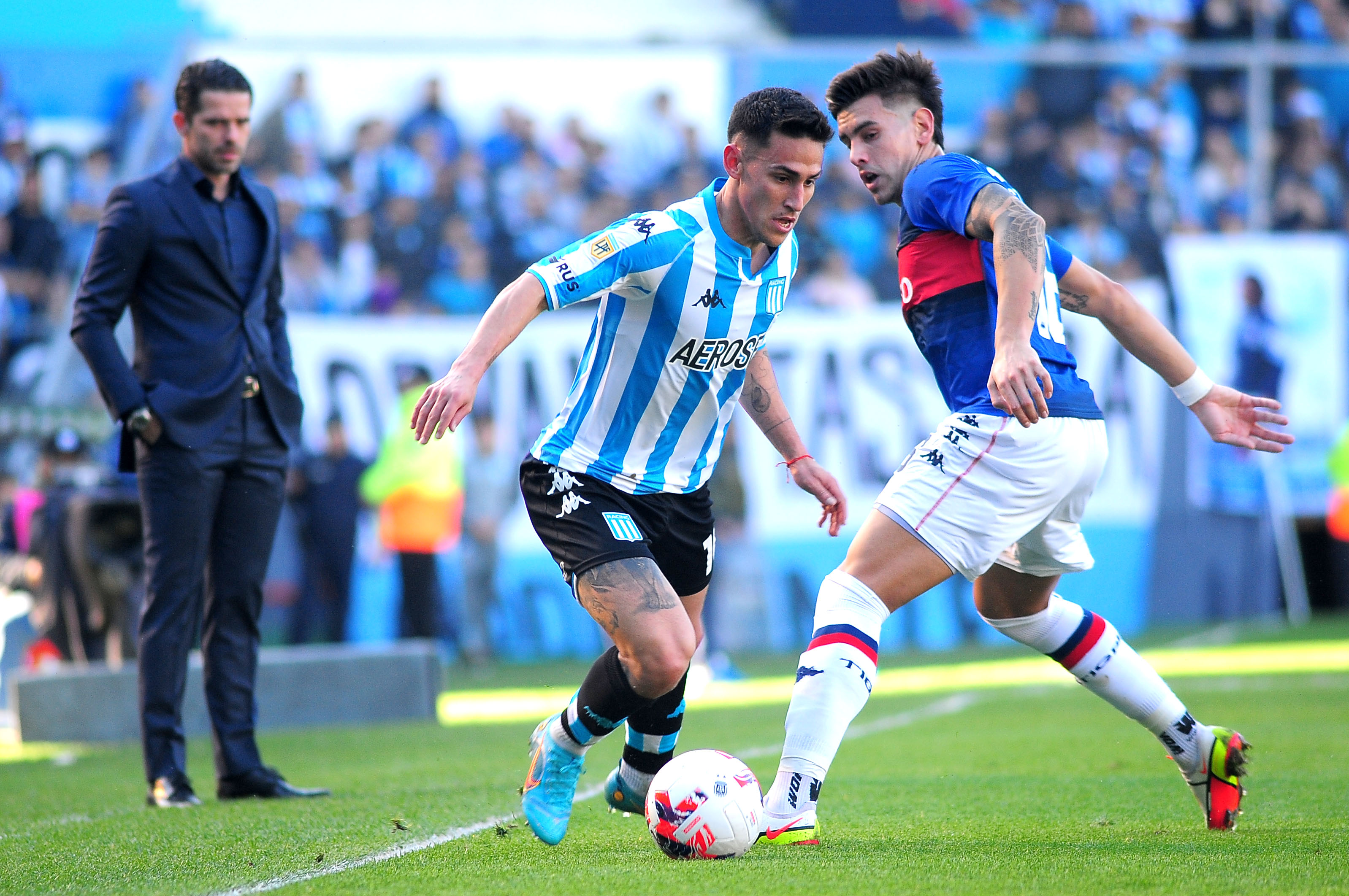 Costas prepara un mix en Racing para recibir a Tigre