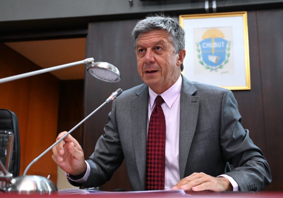 Gustavo Menna, vicegobernador.