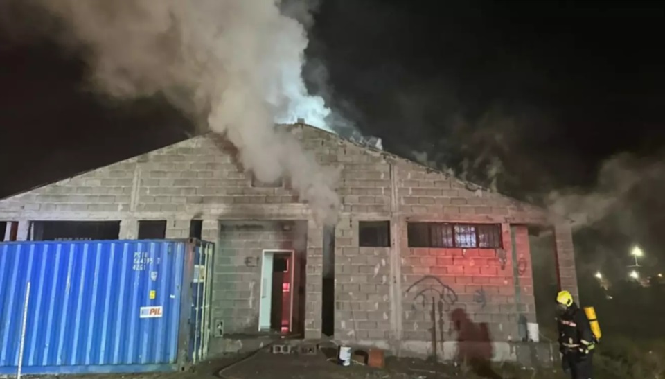 El último incendio en el predio de Seros en Playa Unión.