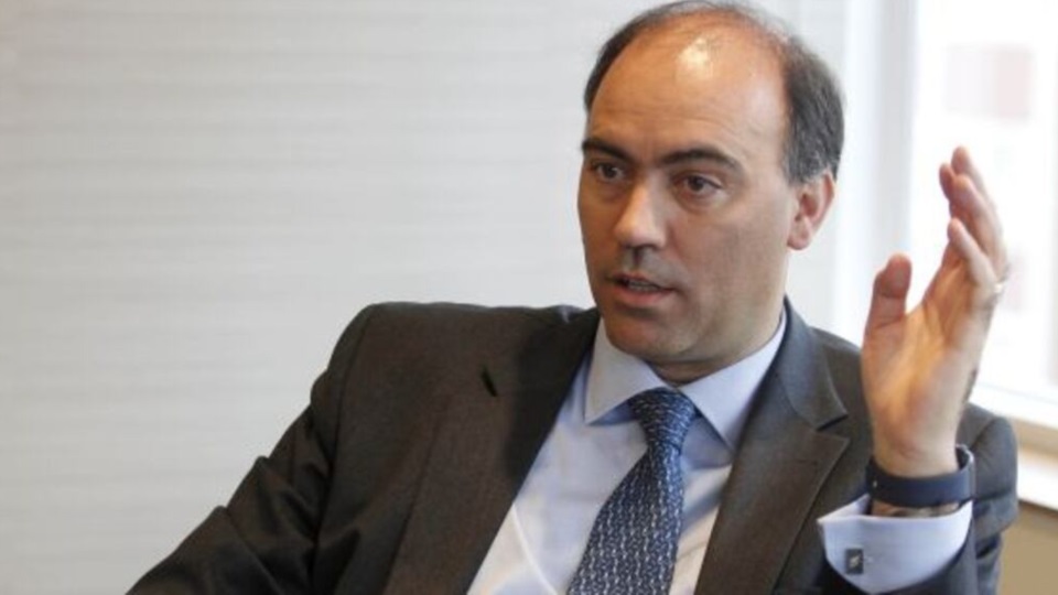 Wenceslao, el monárquico. Más cipayo no se consigue...