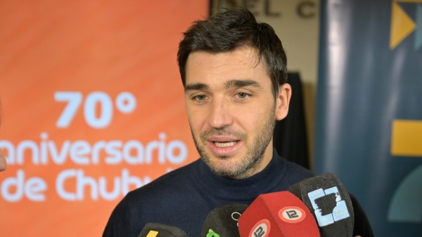 Ignacio "Nacho" Torres envió los proyectos a la Legislatura provincial.