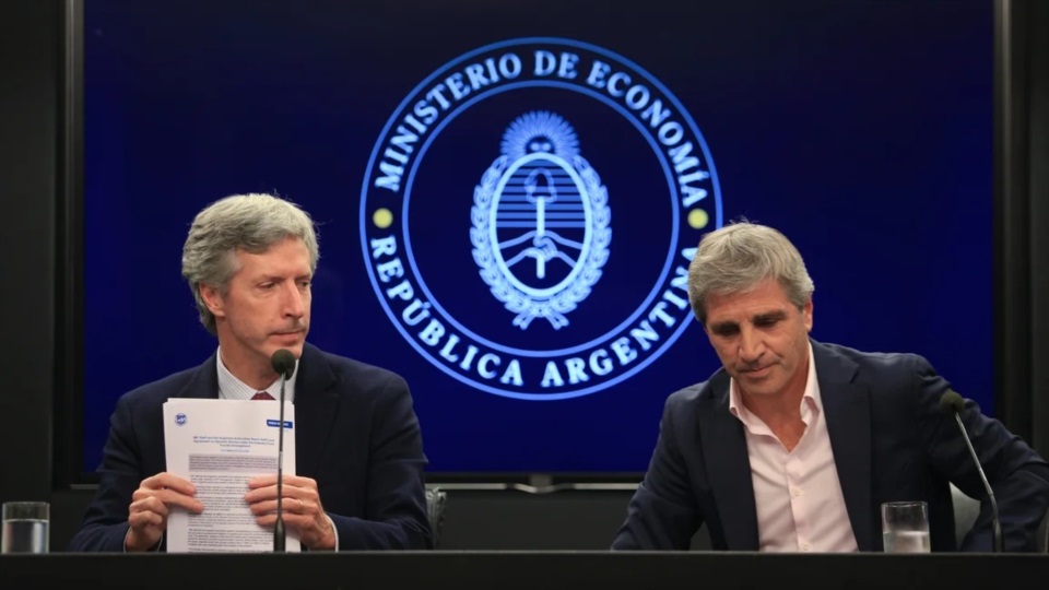 El Ministro y el titular del BCRA, su ¿ex? socio Santiago Bausili.
