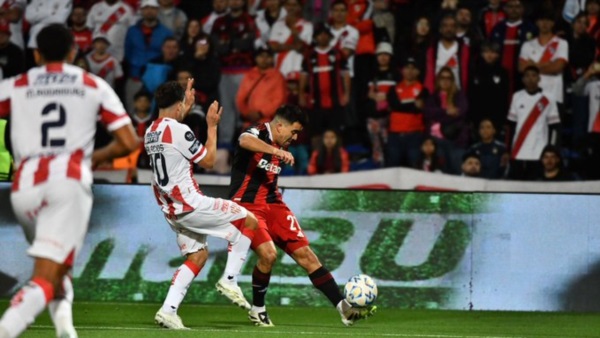 Tras igualar 0 a 0, River accedió a una nueva fase por penales.