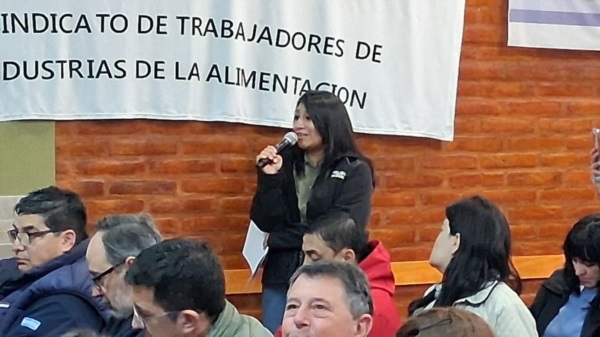 Cintia Manquillán es referente de la CGT del Valle, integrante del Sindicato de Trabajadores Viales y consejera del Partido Justicialista.
