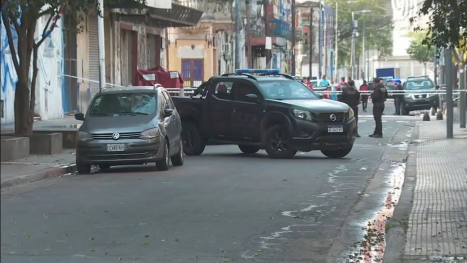 Un importante operativo policial se desplegó en la zona. (Foto: Captura TV) Agencia Noticias Argentinas